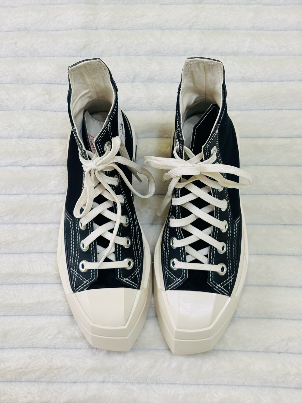 Converse Chuck 70 De Luxe Squared High Top Sneakers sz 5 - Picture 5 of 12
